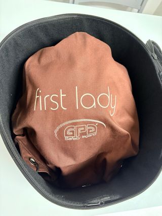 Casco hípica prof. de carbono. Ofertas serias.