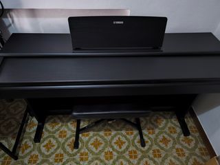 Pianoforte Yamaha YDP-144 Arius Nero + Sgabello