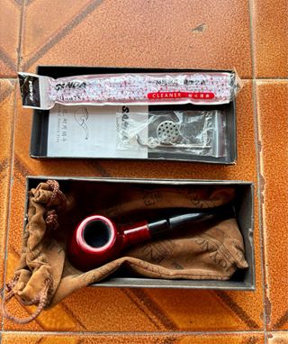 Pieza de Colección Vintage SANDA - Estilo Clásico