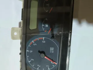 Cuenta kilómetros Terrano 2, volante goma Terrano