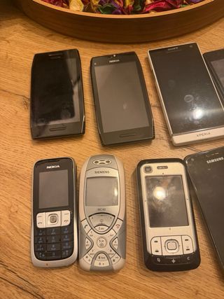 Lote 21 Teléfonos Vintage HTC, LG, Nokia, Samsung,