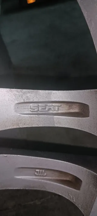 Llantas Cupra originales.