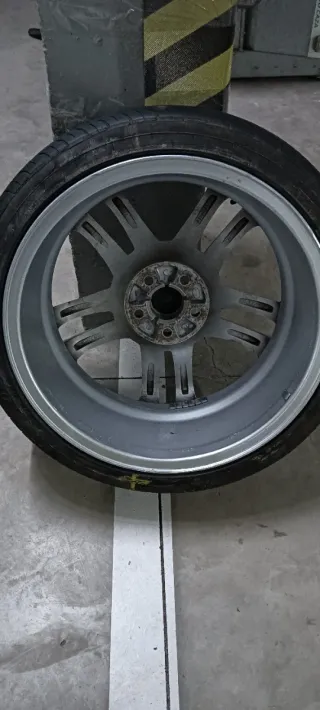 Llantas Cupra originales.