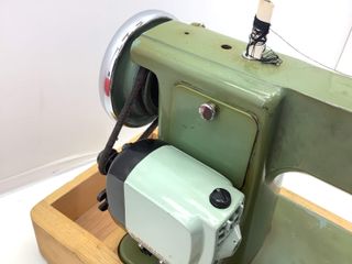 E731186-0 Maquina Coser Alfa 9029