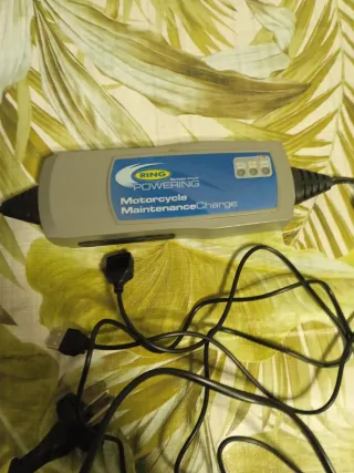 Cargador para baterías de moto