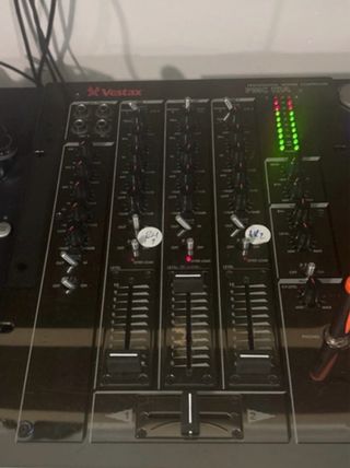 Vestax Dj mixer pcm 17A