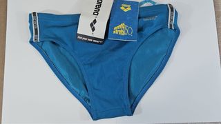 Bañador niño piscina a estrenar arena