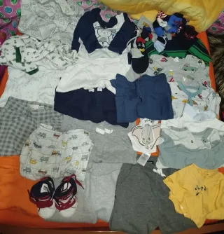 Lotto bambino neonato 6-9 mesi