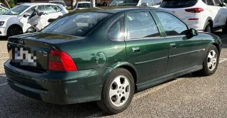 Opel Vectra 2000