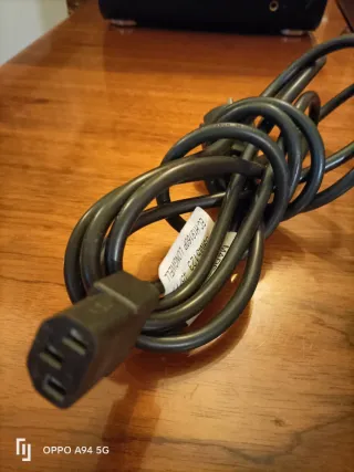 Cable de alimentación negro