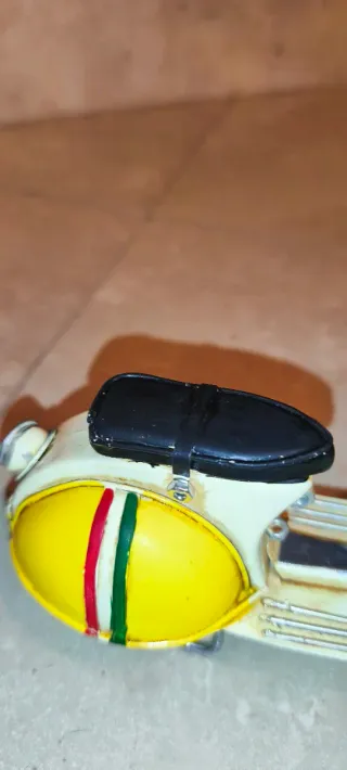 VESPA 125 Modellino in ferro ARTIGIANALE da collez