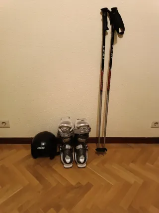 Botas esquiar Atomic Live fit pro, casco y bastone