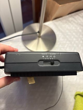 Radio despertador Grunding