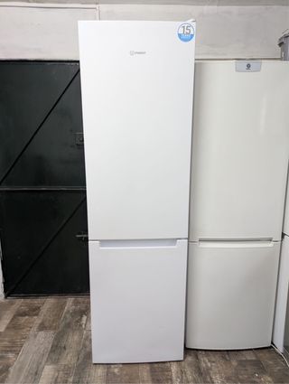 Nevera Indesit Blanco