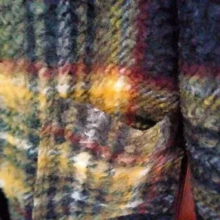 Abrigo Escocés Rizado