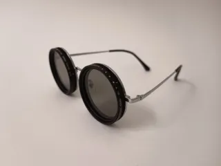 Gafas de sol con oscuridad ajustable