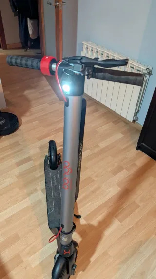 Patinete + extras Bongo Serie A Advance Connected