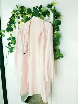 Camisón satinado rosa a rayas