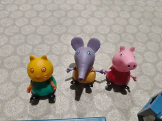 Peppa Pig Muñecos con Pupitre
