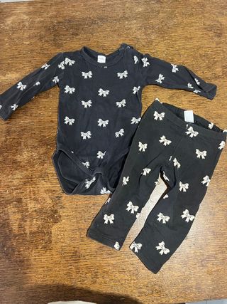 Ropa niña 12-18 meses + cambiador IKEA