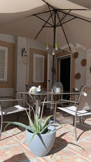 Conjunto mesa y sillas de terraza o jardin