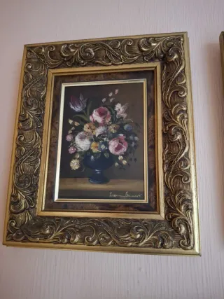 Cuadro al óleo con motivo floral.