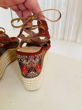 Sandalias Cuña Plataforma Boho La Flor de Calzado