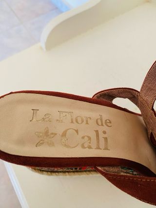 Sandalias Cuña Plataforma Boho La Flor de Calzado