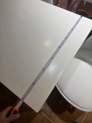 Comedor blanco con 4 sillas