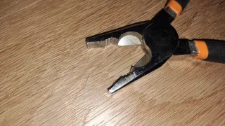 Pinza Beta