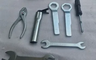 KIT ATTREZZI ORIGINALE KAWASAKI VERSYS 650