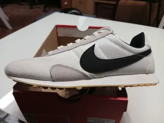 Zapatillas Nike W Pre Montreal Racer Vintage