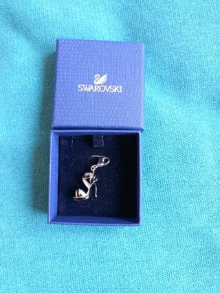 Colgante,charm "Swarovski".Sin usar