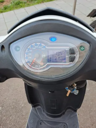 Ciclomotor sym jet4 50 cc 4T