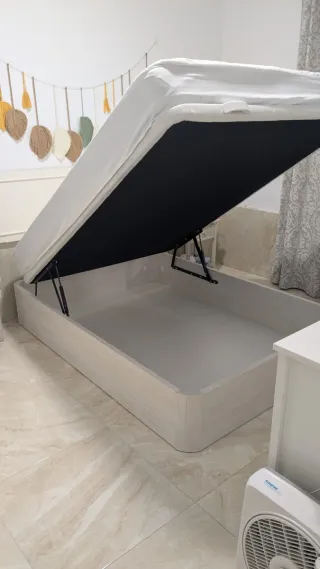 CANAPÉ EN PERFECTO ESTADO