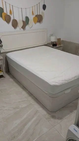 CANAPÉ EN PERFECTO ESTADO