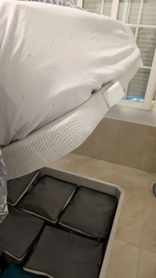 CANAPÉ EN PERFECTO ESTADO