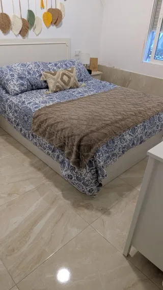 CANAPÉ EN PERFECTO ESTADO