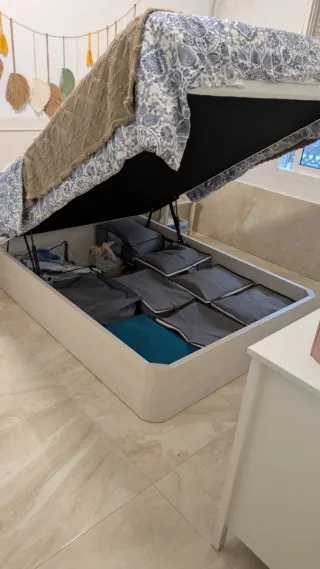 CANAPÉ EN PERFECTO ESTADO