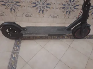 Vendo patinete Xiaomi en buen estado,