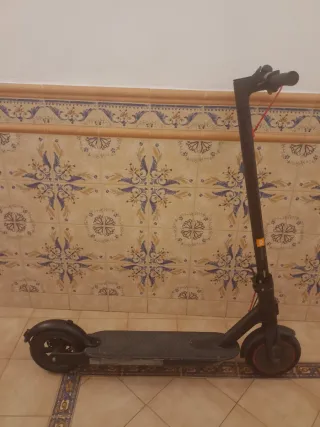 Vendo patinete Xiaomi en buen estado,