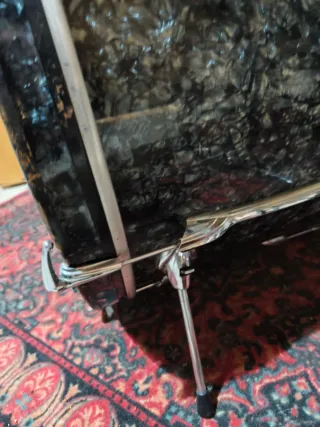 Batería Premier  de los 60 todo original.