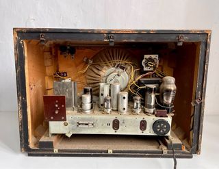 Radio de válvulas Philips BX 594 A