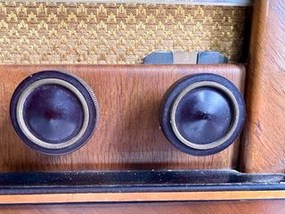 Radio de válvulas Philips BX 594 A