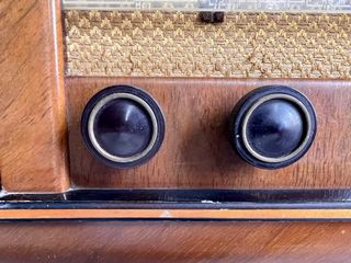 Radio de válvulas Philips BX 594 A