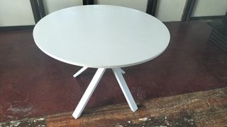 Mesa redonda blanca Ikea 105 Ø - 3 unidades.