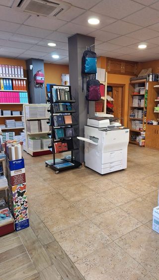 Mobiliario y stock papelería