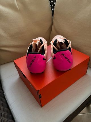 Tenis de fútbol Nike Phantom