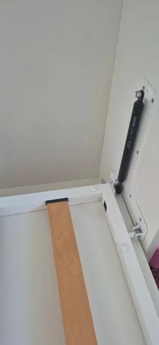 Cama abatible horizontal blanca