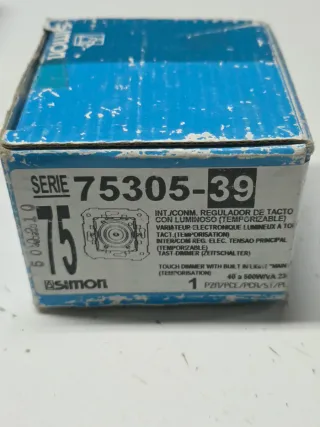 Interruptores y enchufes Simón 75